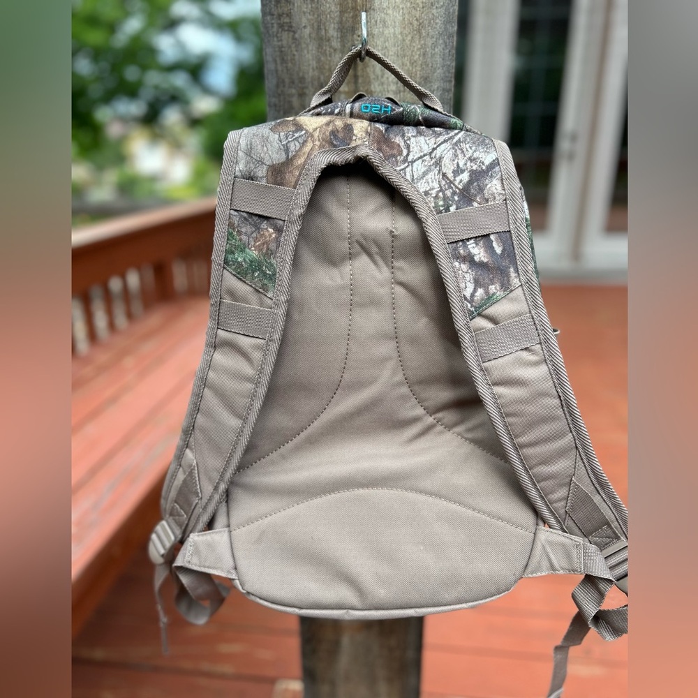 RedHead H2O Camouflage Outdoor Backpack EUC - Picture 2 of 7